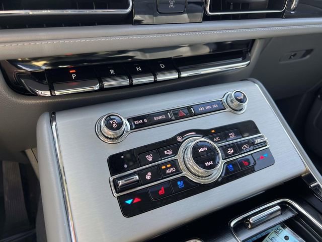 Used 2021 Lincoln Aviator Reserve w/ Equipment Group 201A image 24