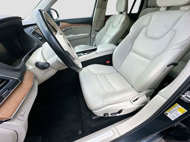 Used 2021 Volvo XC90 T5 Momentum image 23