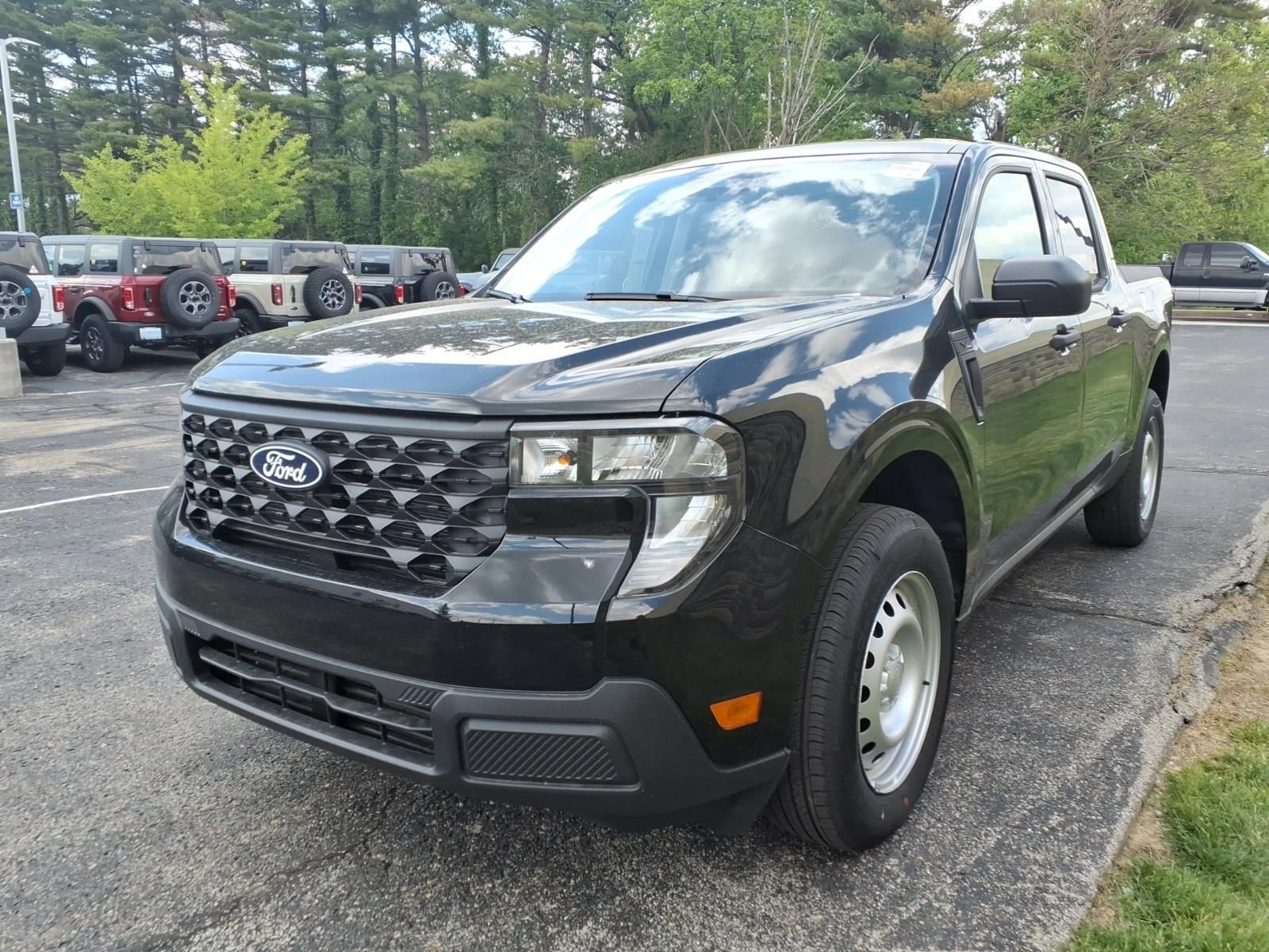 New 2026 Ford Maverick XL FWD image 4