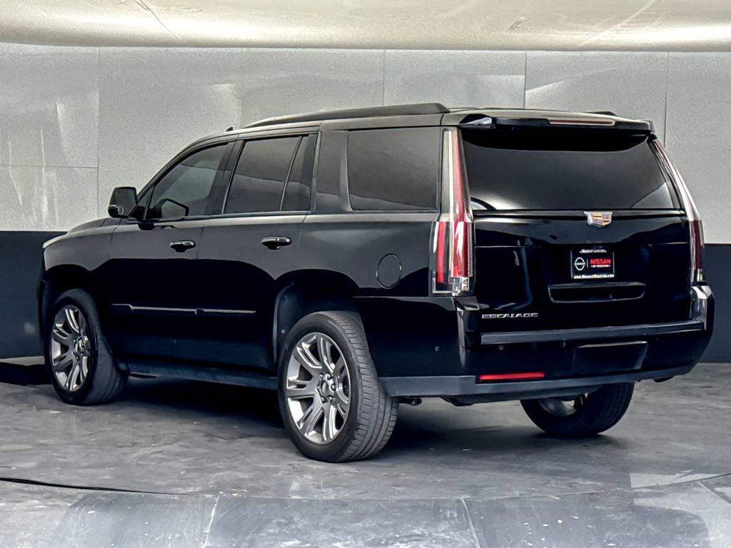Used 2019 Cadillac Escalade Premium Luxury AWD/4WD image 5