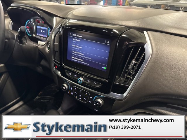 Used 2023 Chevrolet Traverse LT image 25