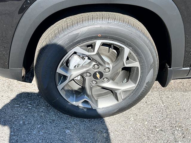 New 2026 Chevrolet Trax LT w/ Driver Confidence Package FWD image 10
