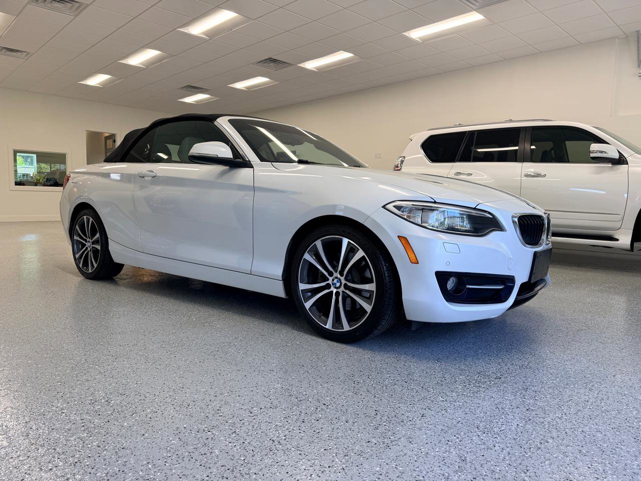 Used 2017 BMW 230i Convertible RWD image 11