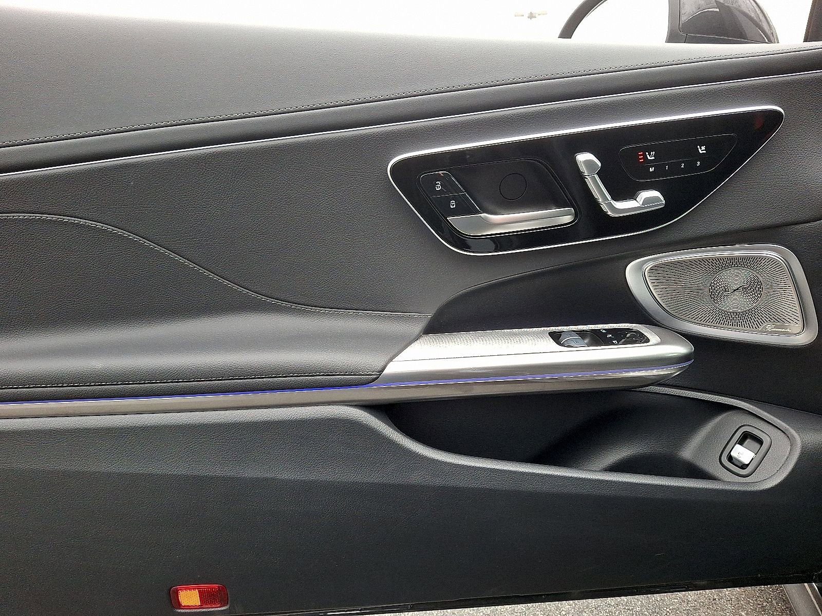 Used 2024 Mercedes-Benz CLE 300 4MATIC Coupe image 11