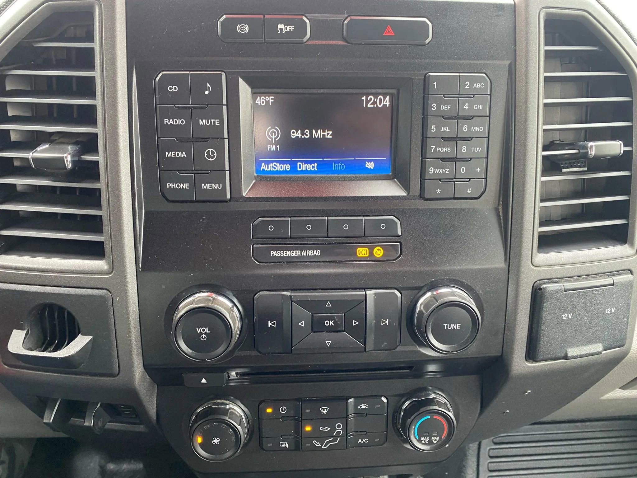Used 2018 Ford F450 XL w/ Power Equipment Group image 14