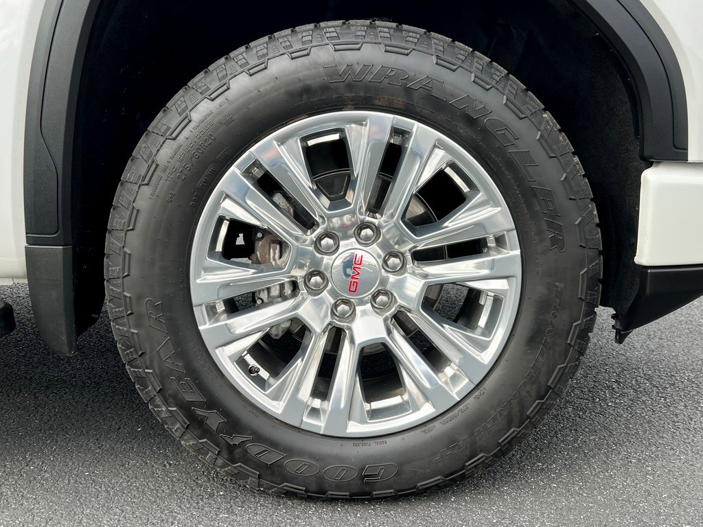 Used 2025 GMC Sierra 1500 Denali image 16