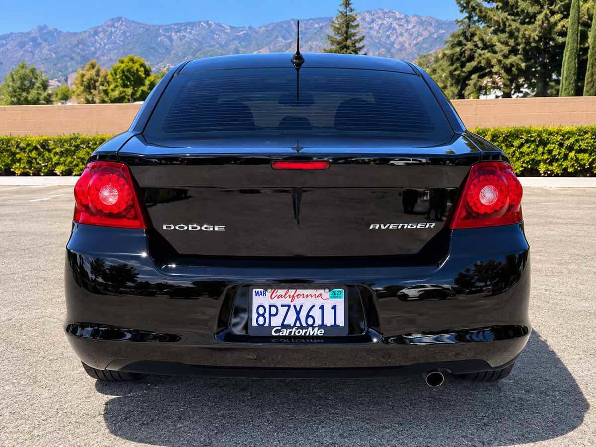 Used 2014 Dodge Avenger SE FWD image 5