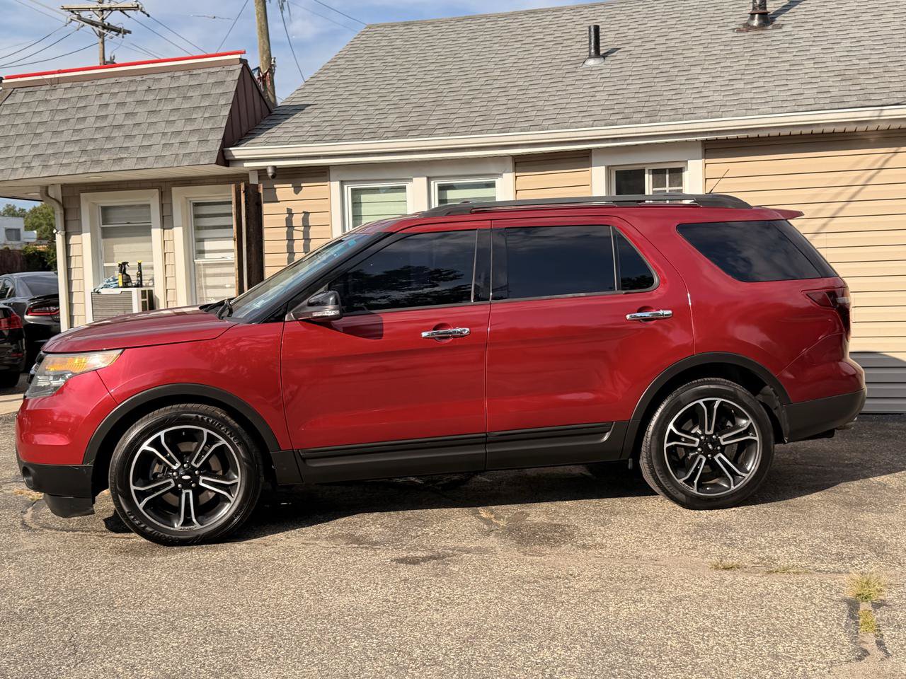 Used 2014 Ford Explorer Sport w/ Equipment Group 401A AWD/4WD image 3