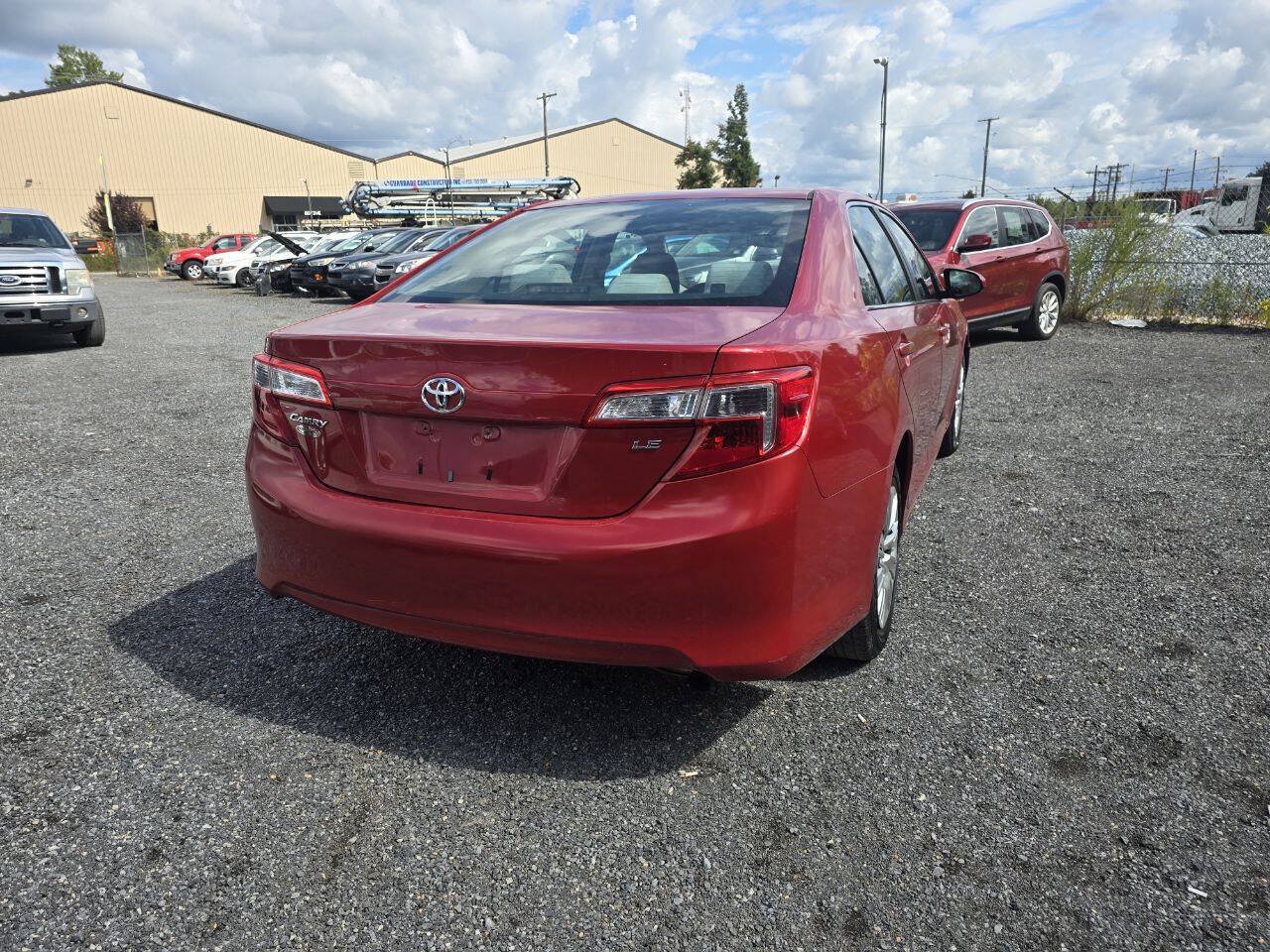 Used 2012 Toyota Camry LE FWD image 11