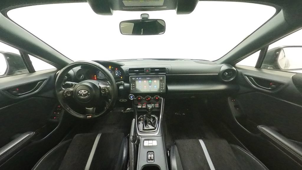 Used 2022 Toyota GR86 Premium RWD image 28