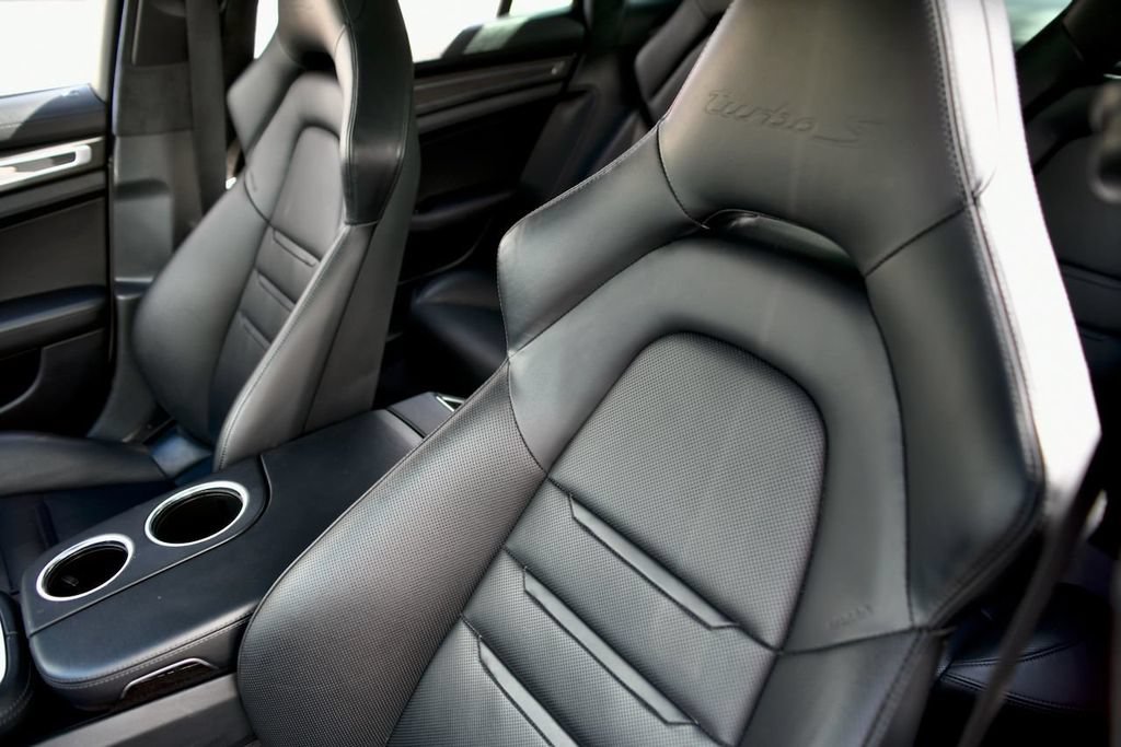 Used 2018 Porsche Panamera Turbo S AWD/4WD image 34