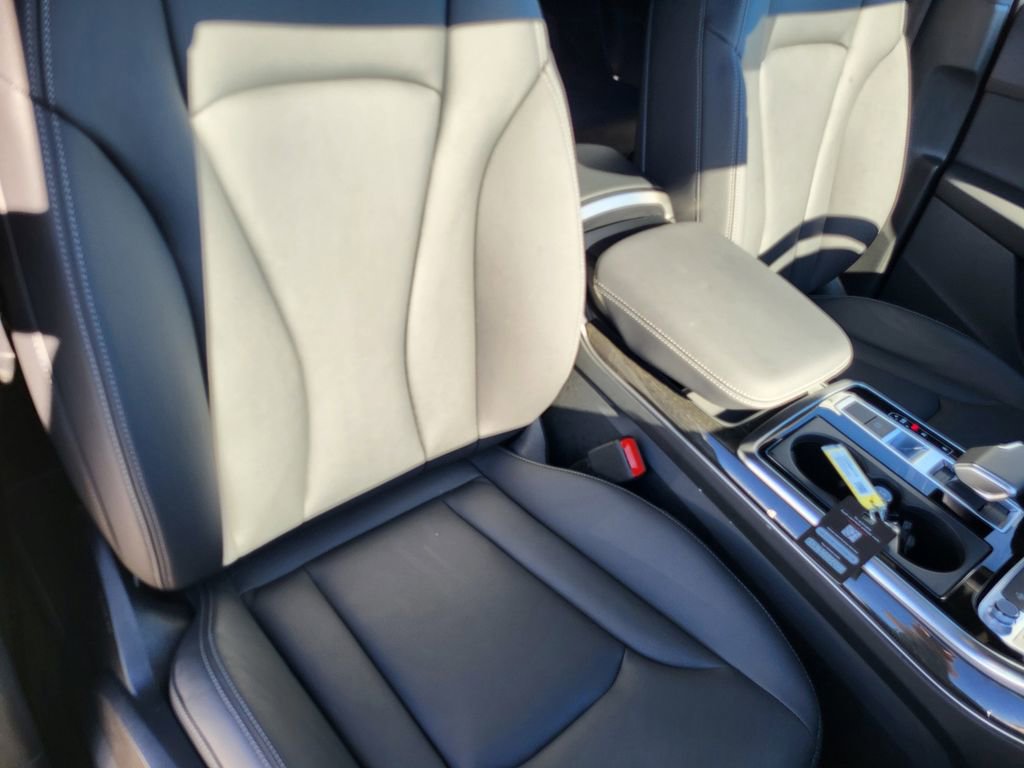 Used 2025 Audi Q7 3.0T Premium w/ Convenience Package image 14