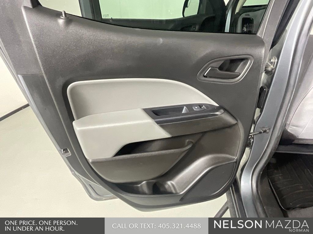Used 2019 Chevrolet Colorado W/T w/ WT Convenience Package RWD image 18