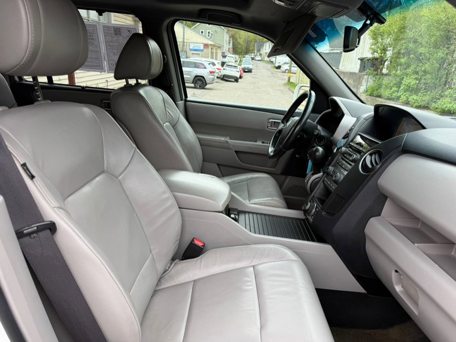 Used 2015 Honda Pilot Touring image 31