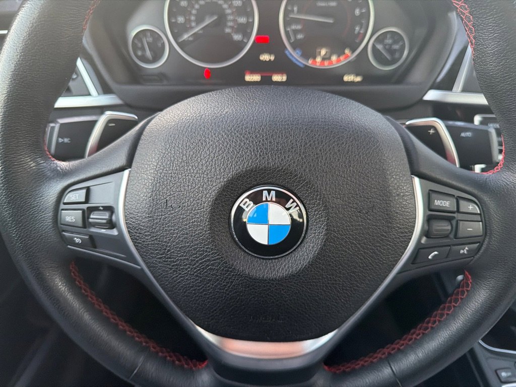Used 2018 BMW 330i xDrive Sedan image 18