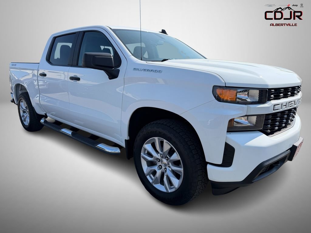 Used 2020 Chevrolet Silverado 1500 Custom w/ Custom Value Package AWD/4WD image 1