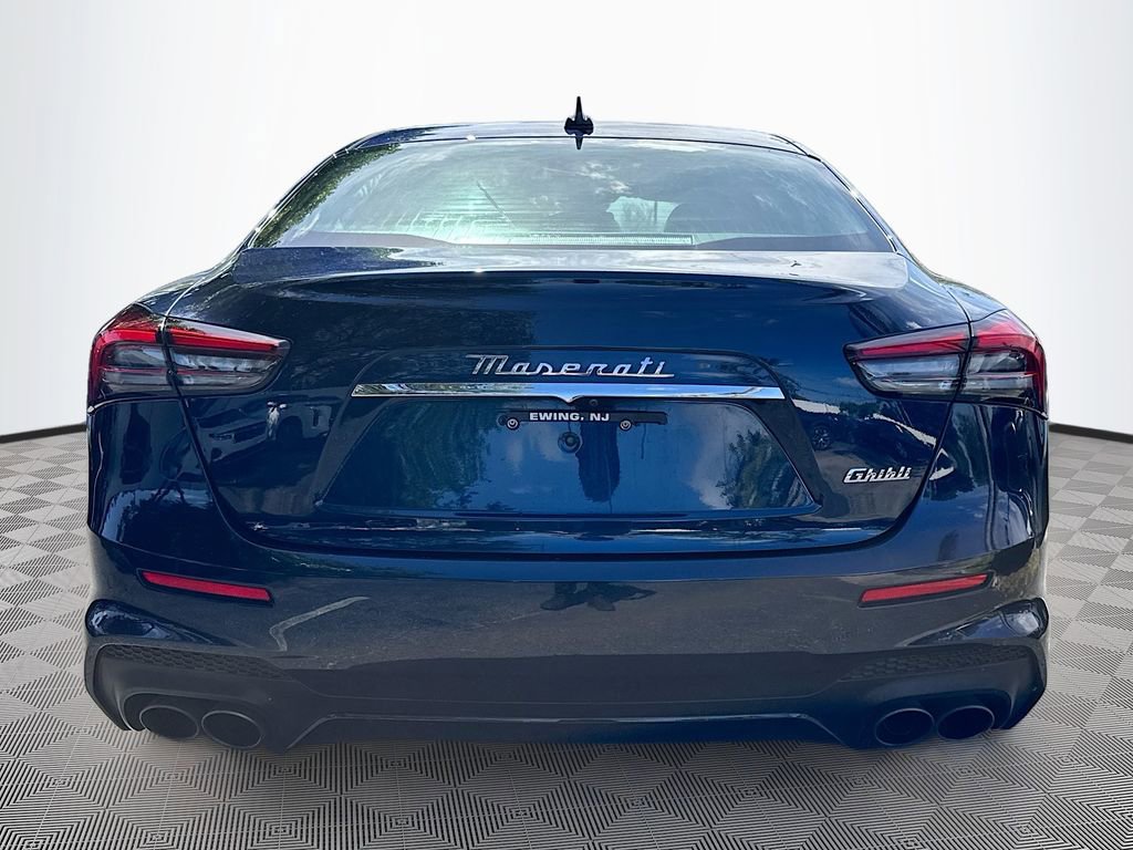 Used 2023 Maserati Ghibli Modena RWD image 7