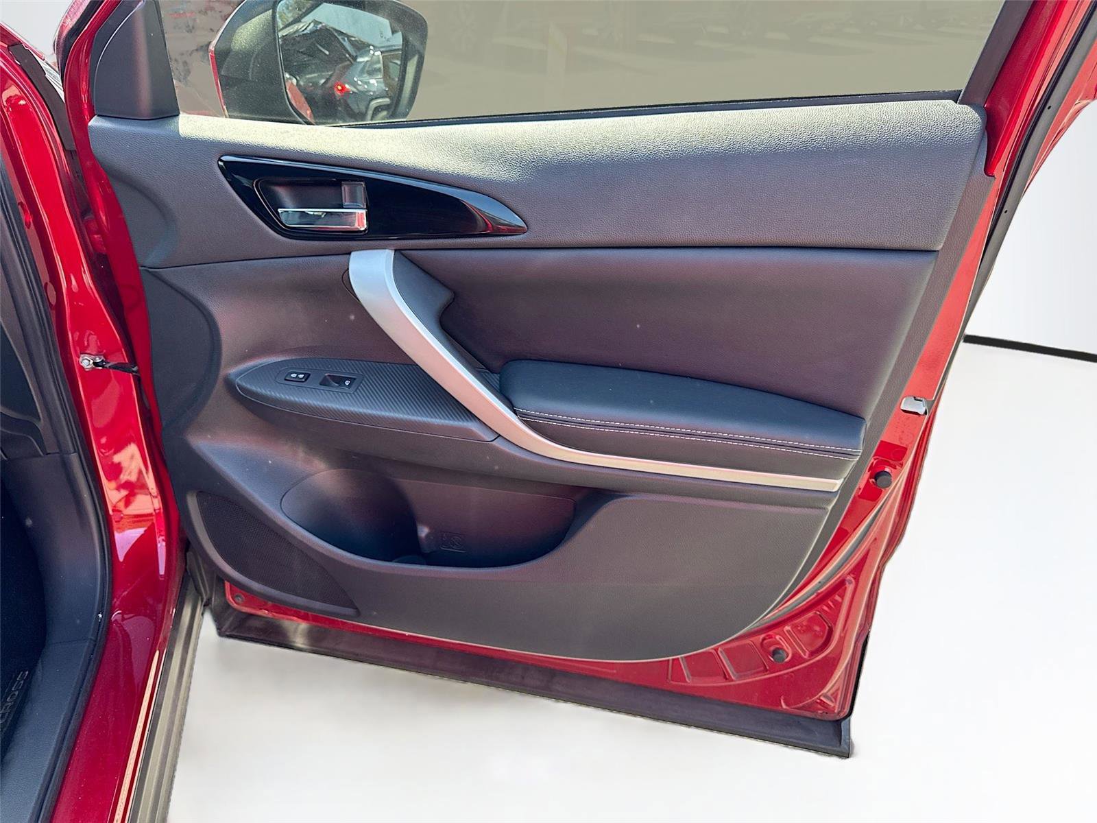 Used 2022 Mitsubishi Eclipse Cross SEL FWD image 14