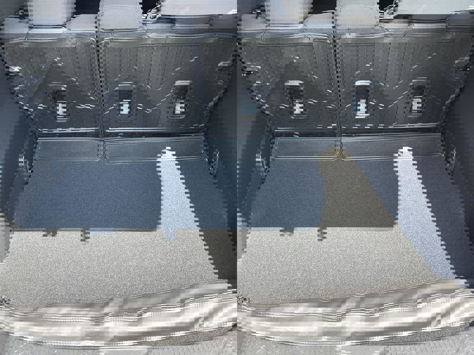 Used 2025 Subaru Crosstrek 2.0i Premium image 16