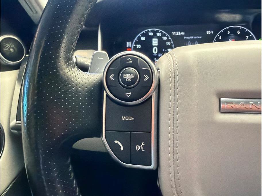 Used 2017 Land Rover Range Rover Sport SVR AWD/4WD image 18