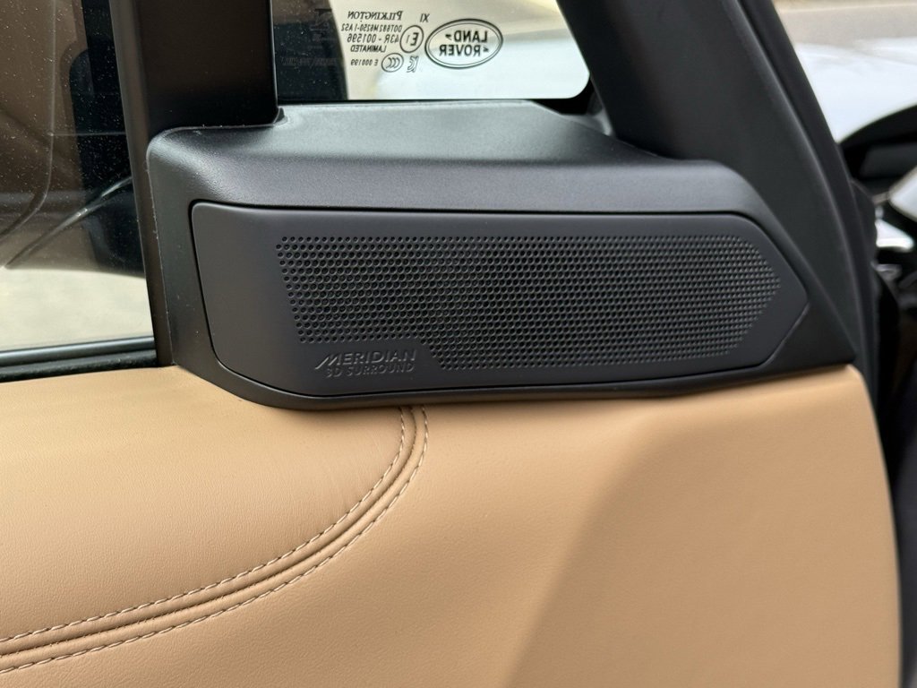 New 2025 Land Rover Range Rover Long Wheelbase SE image 15