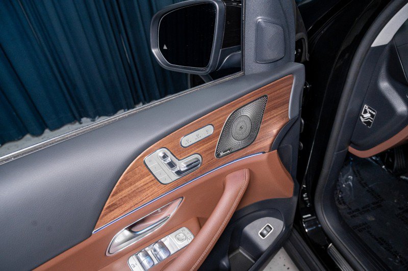 New 2026 Mercedes-Benz GLS 450 4MATIC image 12