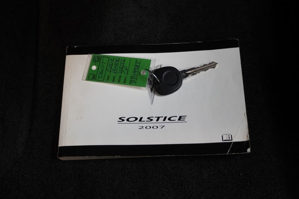 Used 2007 Pontiac Solstice Convertible RWD image 27