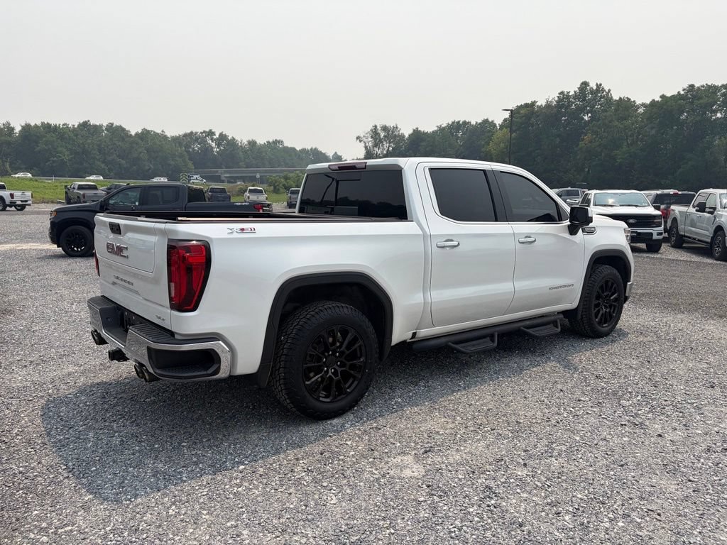 Used 2023 GMC Sierra 1500 SLT AWD/4WD image 10