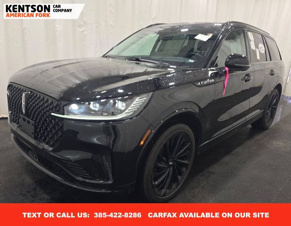 Used 2025 Lincoln Aviator Reserve w/ Jet Appearance Package image 1