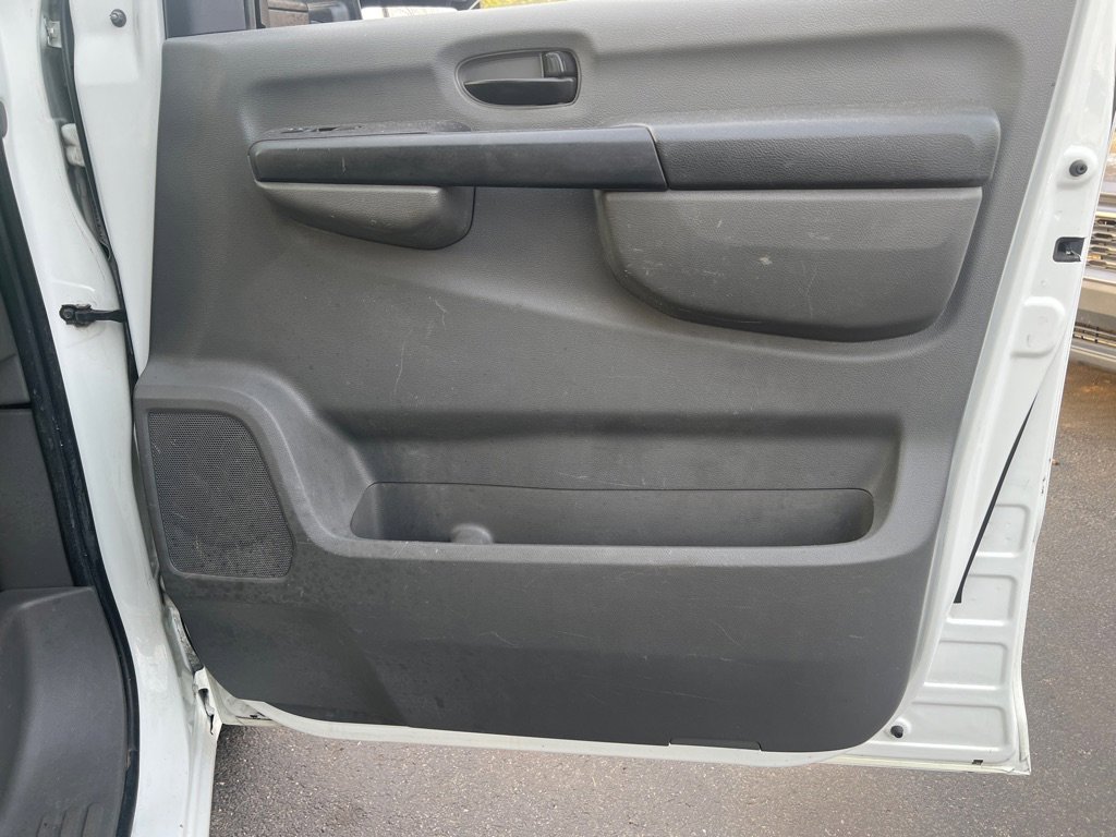Used 2015 Nissan NV 2500 S w/ Power Package RWD image 12