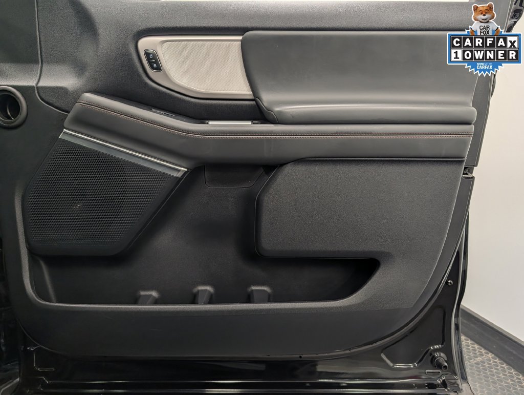 Used 2025 Ford Expedition Active AWD/4WD image 28