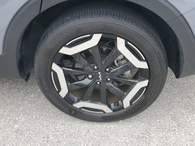 Certified 2024 Kia Telluride S image 5