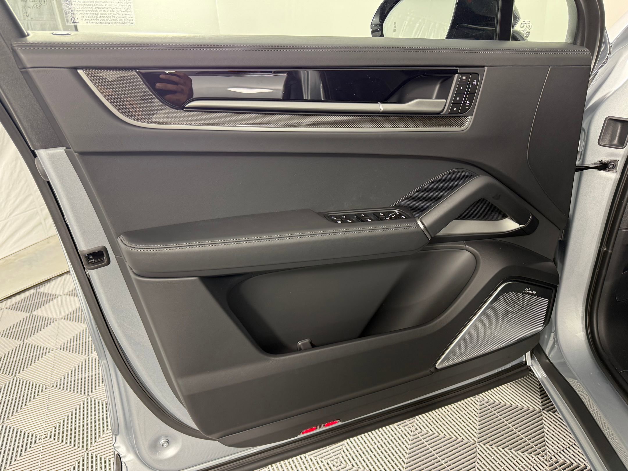 New 2026 Porsche Cayenne E-Hybrid image 17