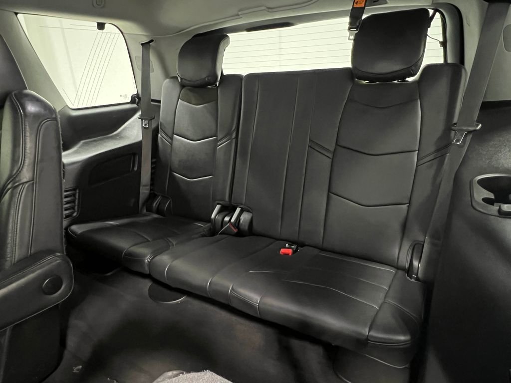 Used 2018 Cadillac Escalade Premium Luxury w/ LPO, Radiant Package AWD/4WD image 36
