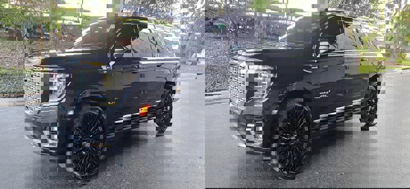 Used 2021 GMC Yukon XL Denali w/ Denali Premium Package