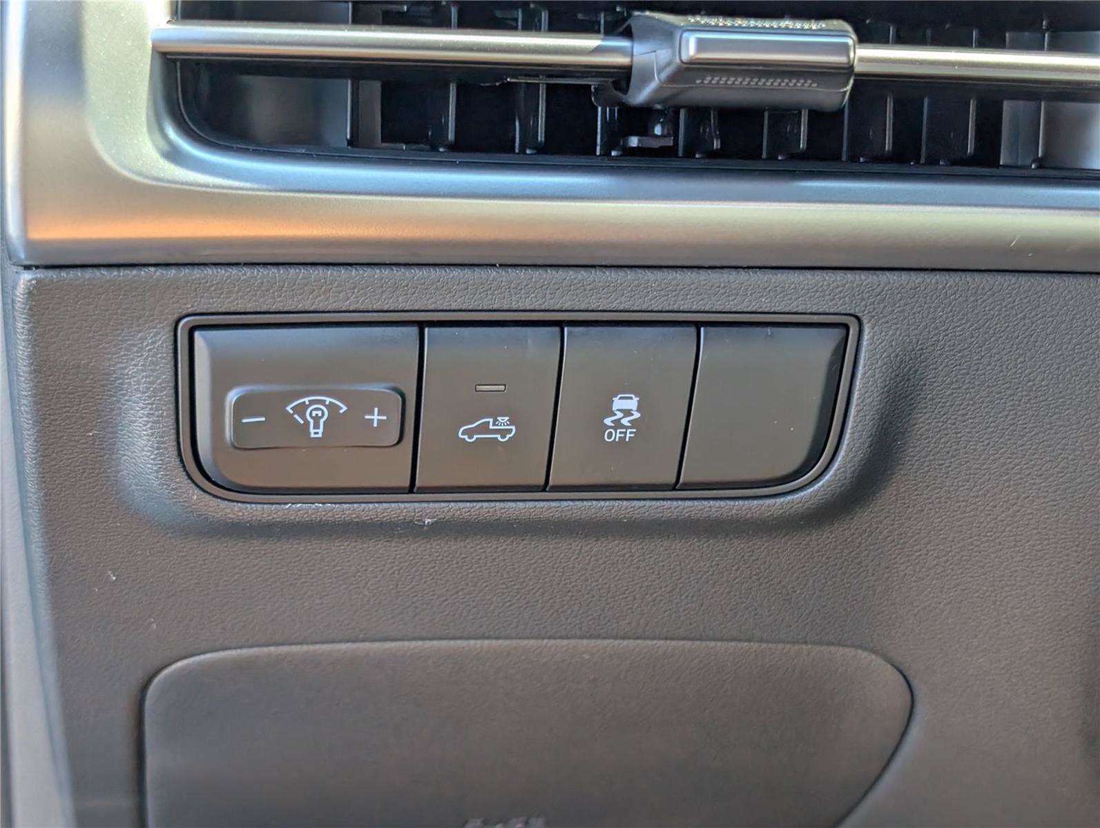 New 2026 Hyundai Santa Cruz SEL AWD/4WD image 16