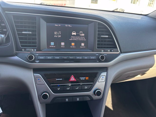Used 2017 Hyundai Elantra SE FWD image 11
