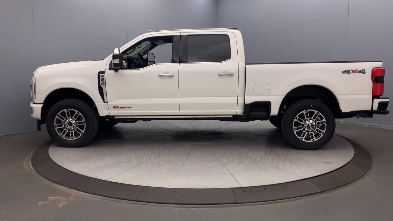 New 2026 Ford F250 Platinum w/ Platinum Plus Package AWD/4WD image 2