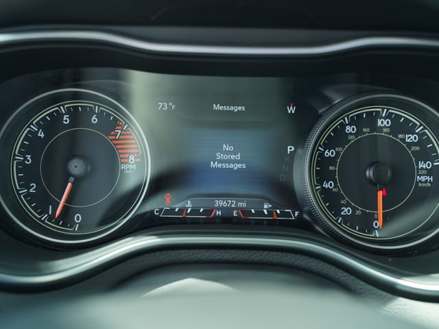Used 2022 Jeep Cherokee Trailhawk image 30