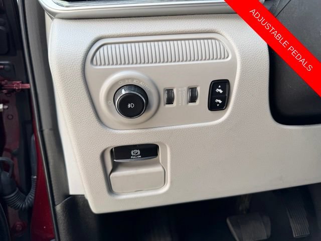 Used 2022 Jeep Wagoneer Series II AWD/4WD image 37