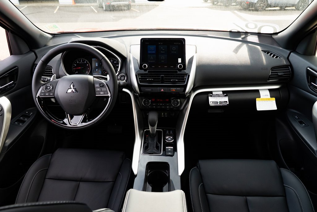 New 2025 Mitsubishi Eclipse Cross SEL image 8
