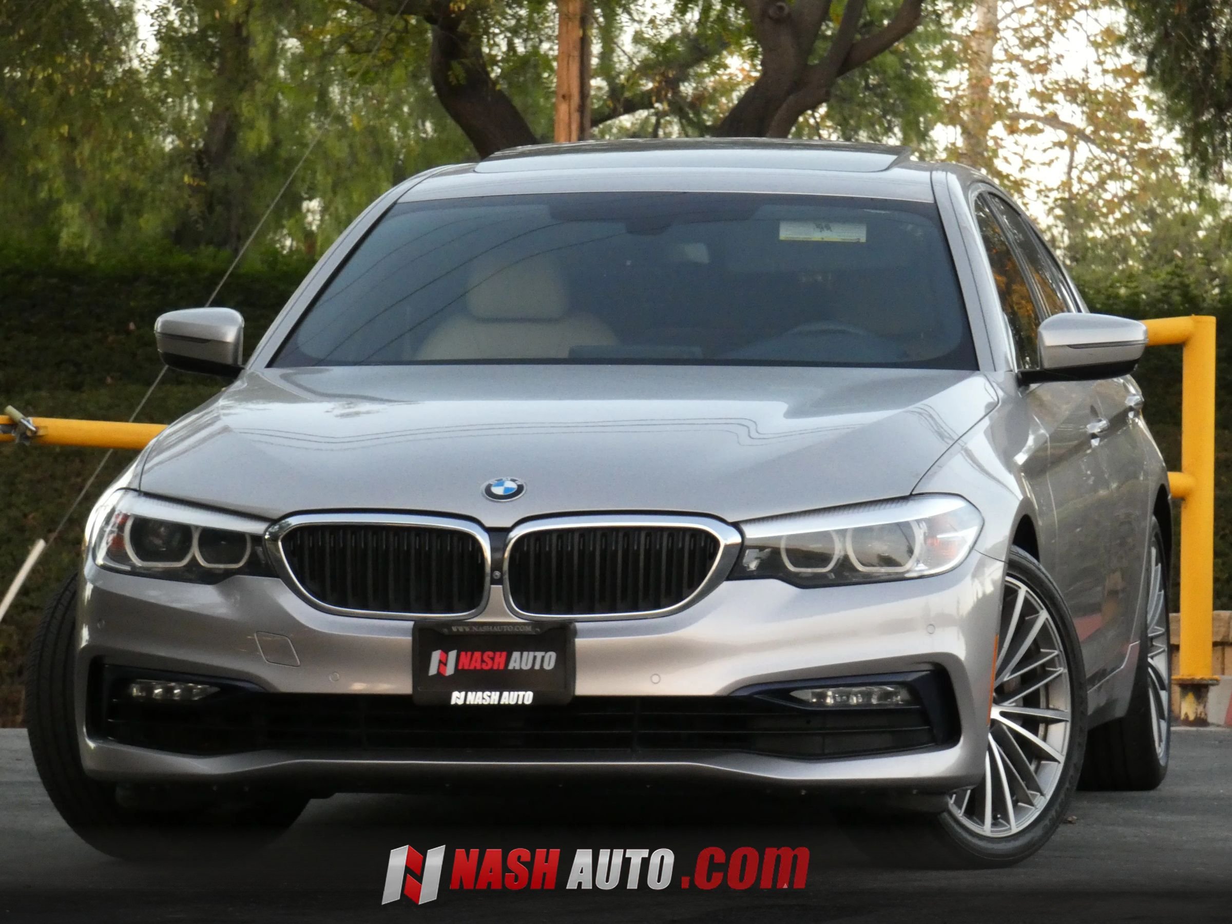 Used 2018 BMW 540i RWD image 4