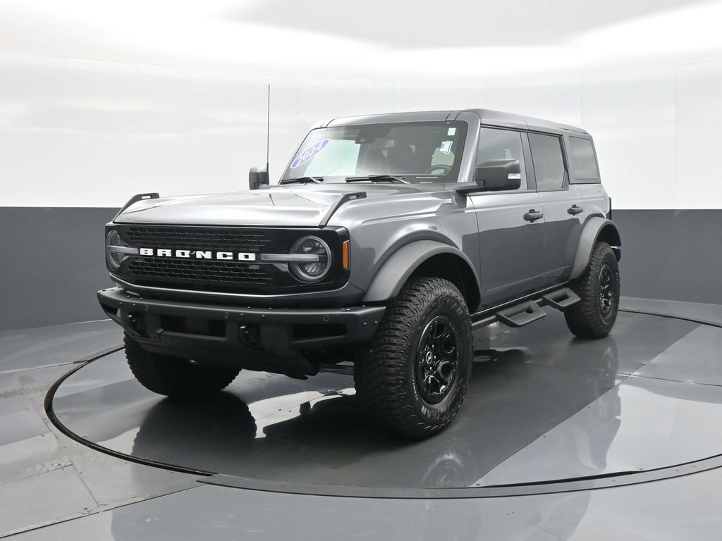 Used 2024 Ford Bronco Wildtrak image 3