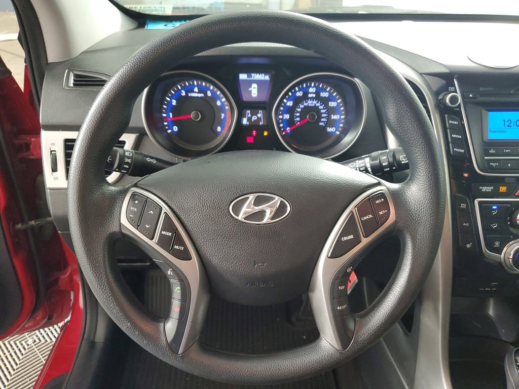 Used 2016 Hyundai Elantra GT FWD image 18