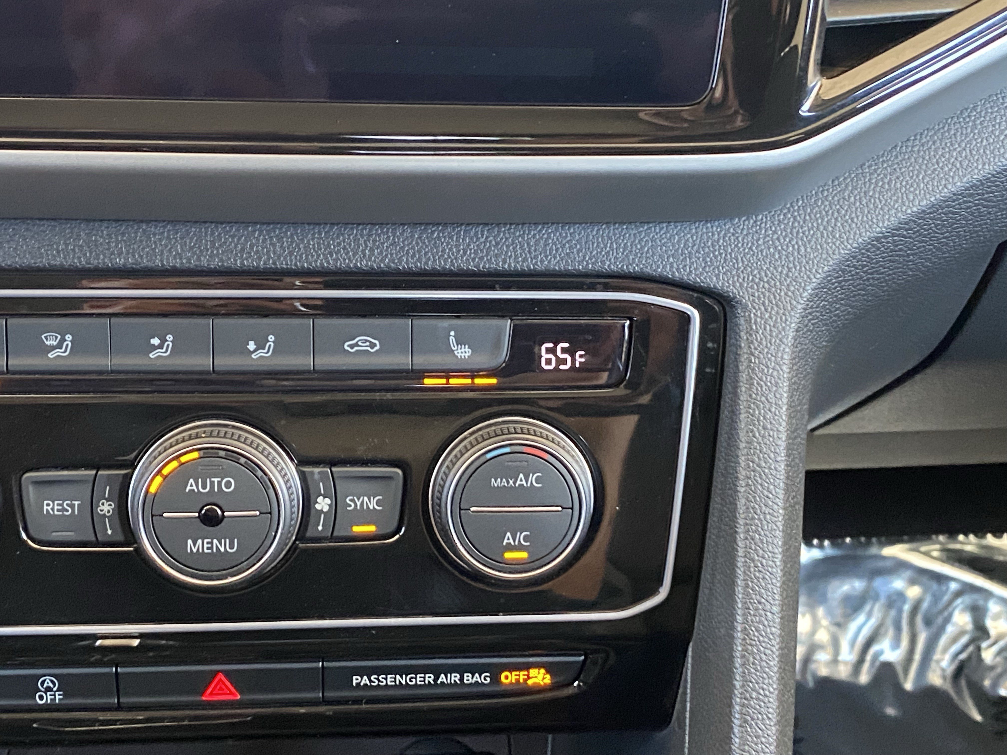 Certified 2023 Volkswagen Atlas SE w/ Panoramic Sunroof Package FWD image 35