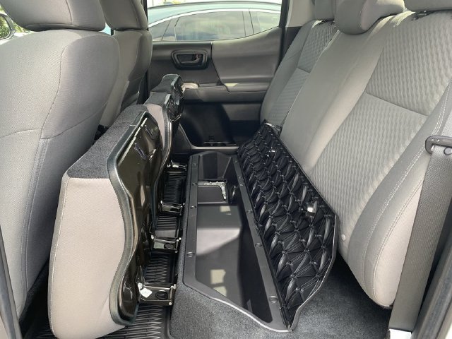 Used 2023 Toyota Tacoma SR5 RWD image 36