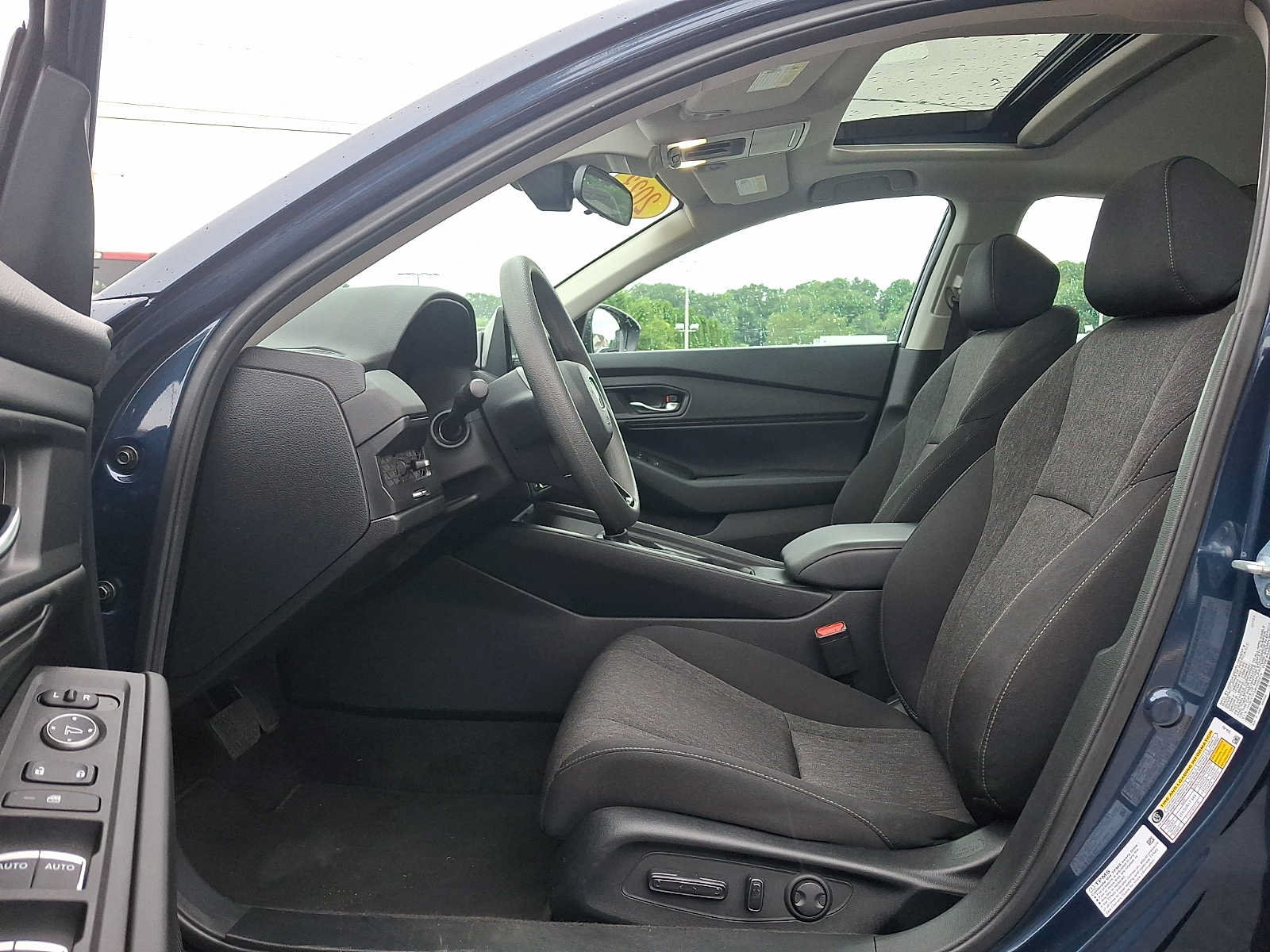 Used 2023 Honda Accord EX image 13