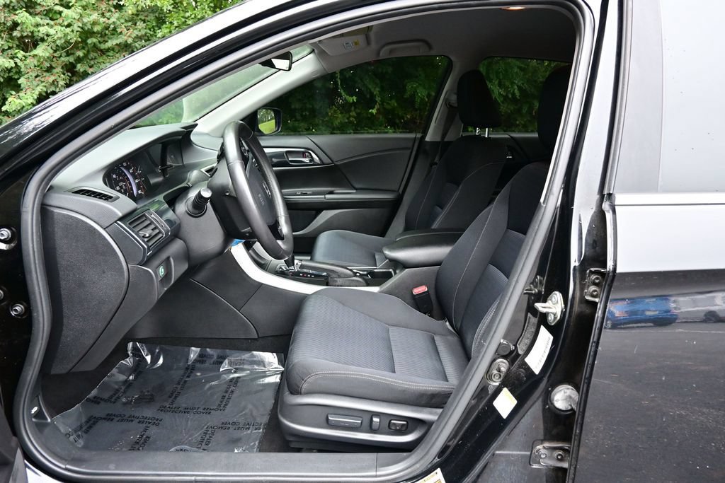 Used 2015 Honda Accord Sport image 15