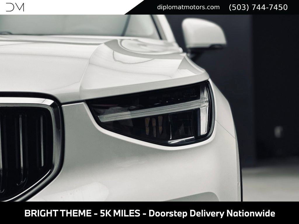 Used 2025 Volvo XC40 B5 Core w/ Protection Package Premier AWD/4WD image 13