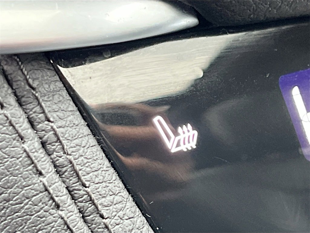 Certified 2024 Cadillac XT6 Luxury w/ LPO, Floor Liner Package image 24